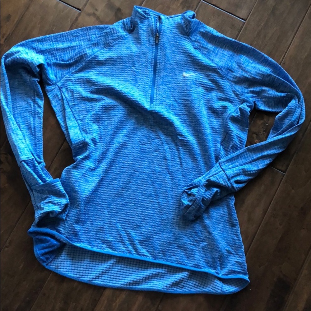 Nike Drifit Therma Sphere Element pullover Large
